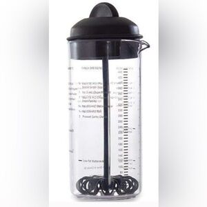 PAMPERED CHEF Measure, Mix and Pour 🥗